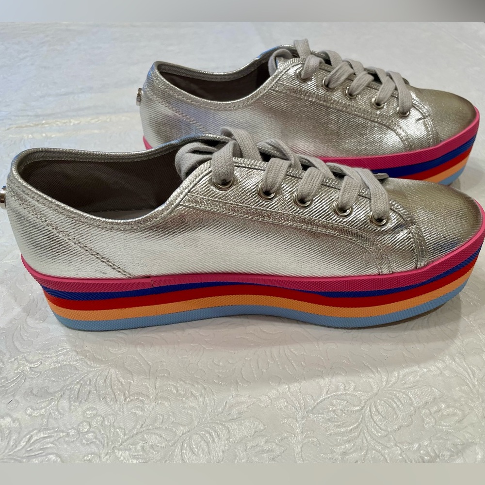 Steve Madden Rainbow 751 Silver Platform Sneaker Silver NWOT